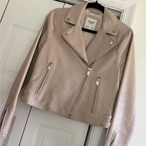 Abercrombie & Fitch Women's Cream Leather Jacket